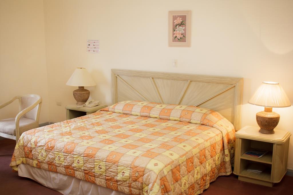 Guidi Hotel Linares Esterno foto