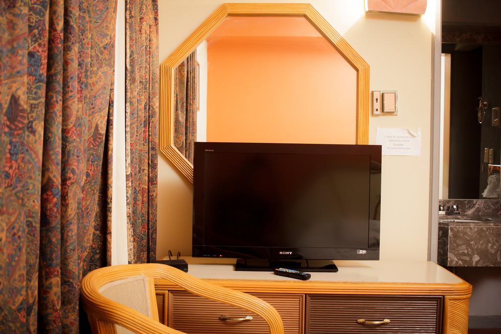 Guidi Hotel Linares Esterno foto