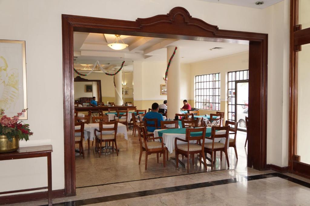 Guidi Hotel Linares Esterno foto