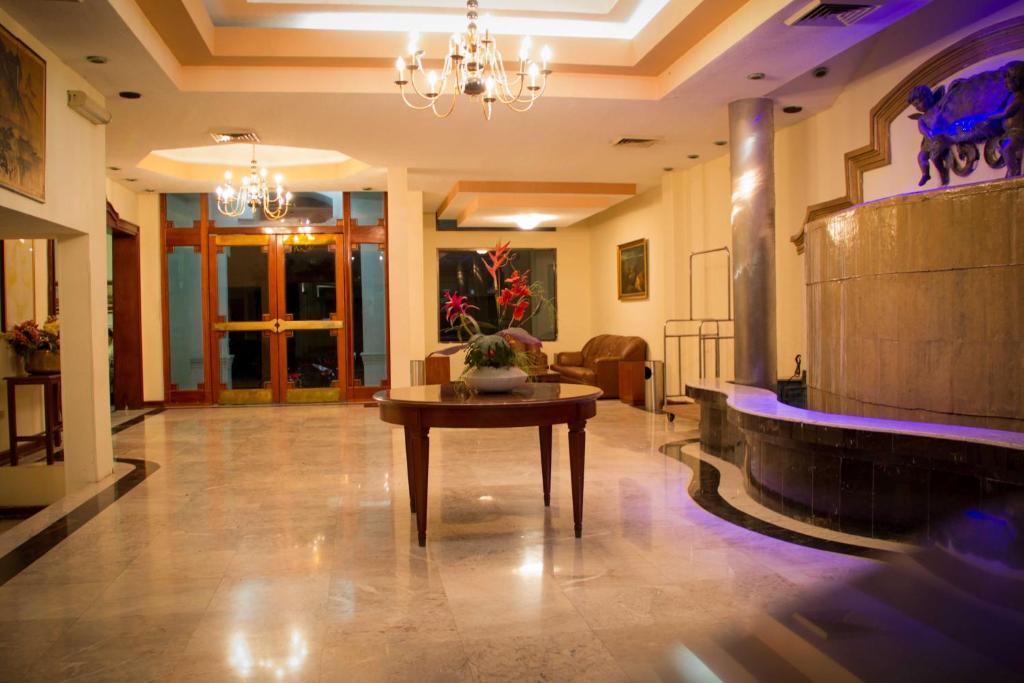 Guidi Hotel Linares Esterno foto