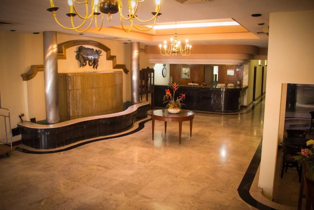 Guidi Hotel Linares Esterno foto